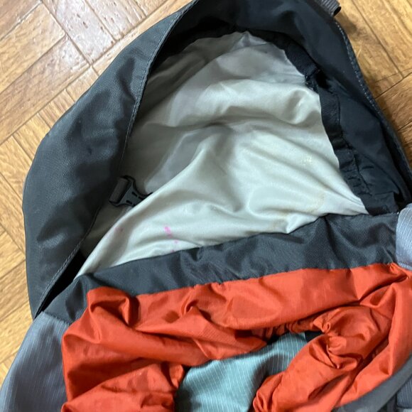 The North Face W Terra 40 Hiking Camping Backpack Gray Sage Green - Picture 11 of 12